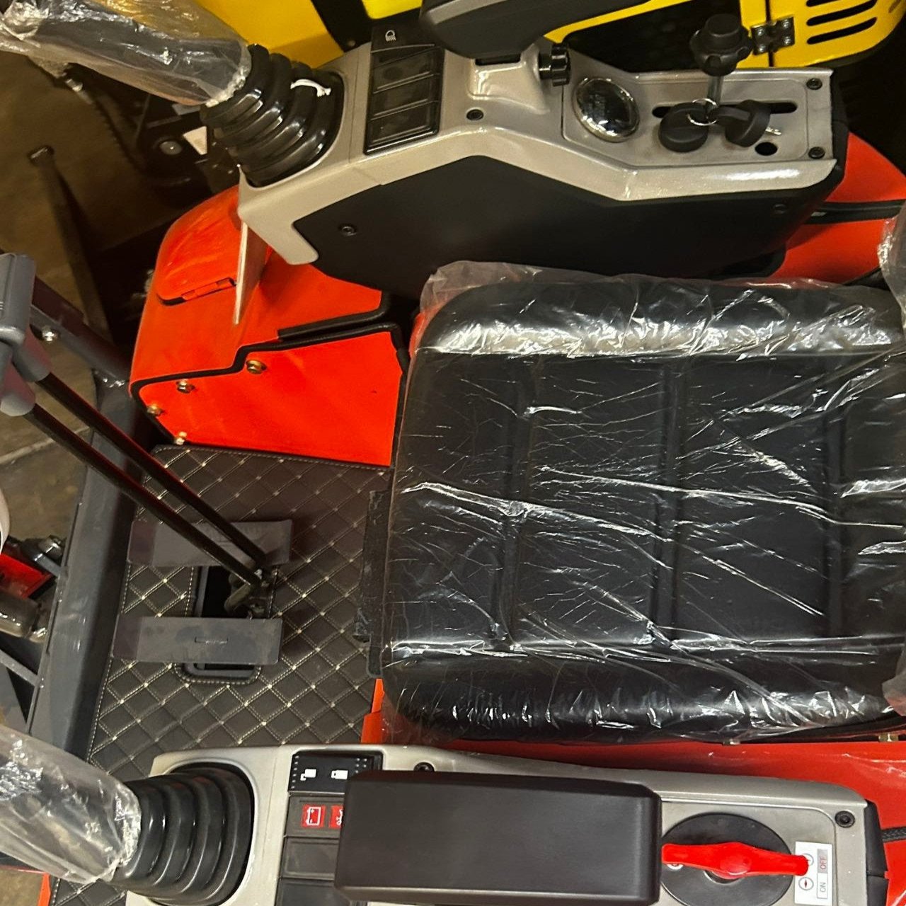 1.4 Ton, Kubota Engine Mini Excavator w/ Side Swing Boom, &amp; Hydraulic Thumb | AGT-QK18K-C