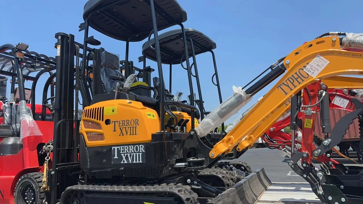4,000 lbs Terror XVIII Mini Excavator, EPA Certified KUBOTA D902 Diesel Machine