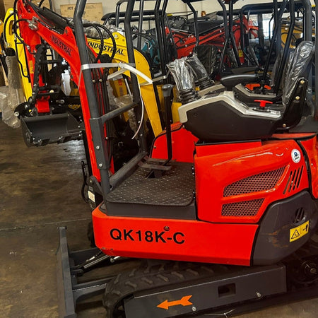 1.4 Ton, Kubota Engine Mini Excavator w/ Side Swing Boom, &amp; Hydraulic Thumb | AGT-QK18K-C
