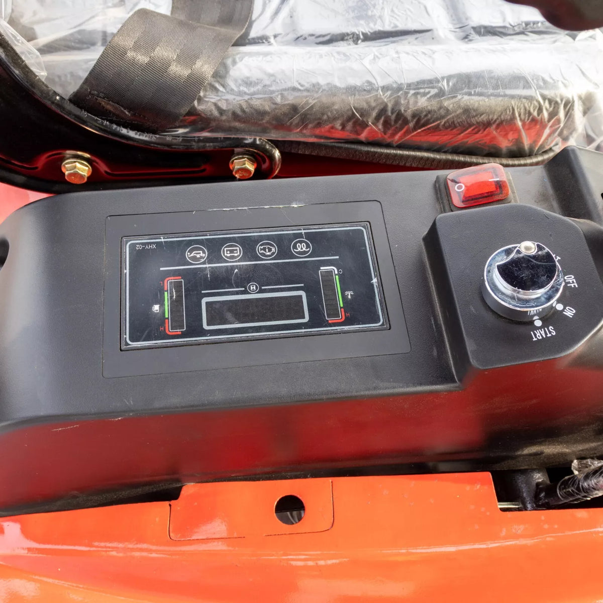 4,000 lbs Terror XVIII Mini Excavator, EPA Certified KUBOTA D902 Diesel Machine