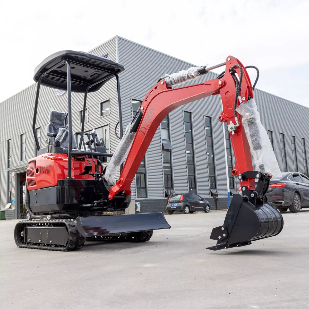 4,000 lbs Terror XVIII Mini Excavator, EPA Certified KUBOTA D902 Diesel Machine